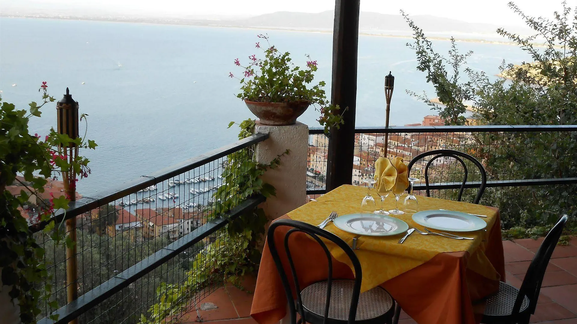 Hotel Vittoria Porto Santo Stefano   Porto Santo Stefano (Grosseto)
